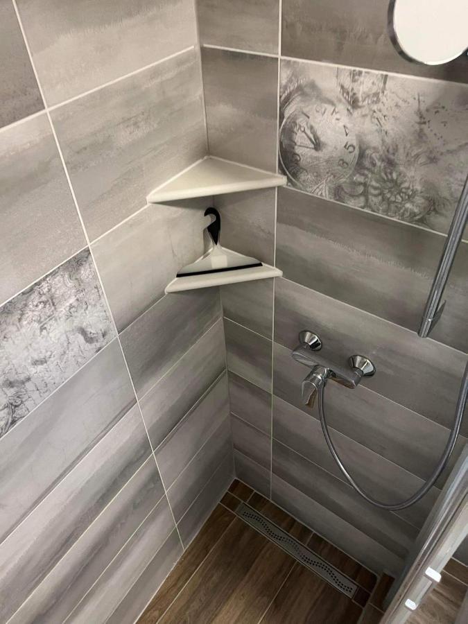 Apartma Mia Črni Kal Zewnętrze zdjęcie