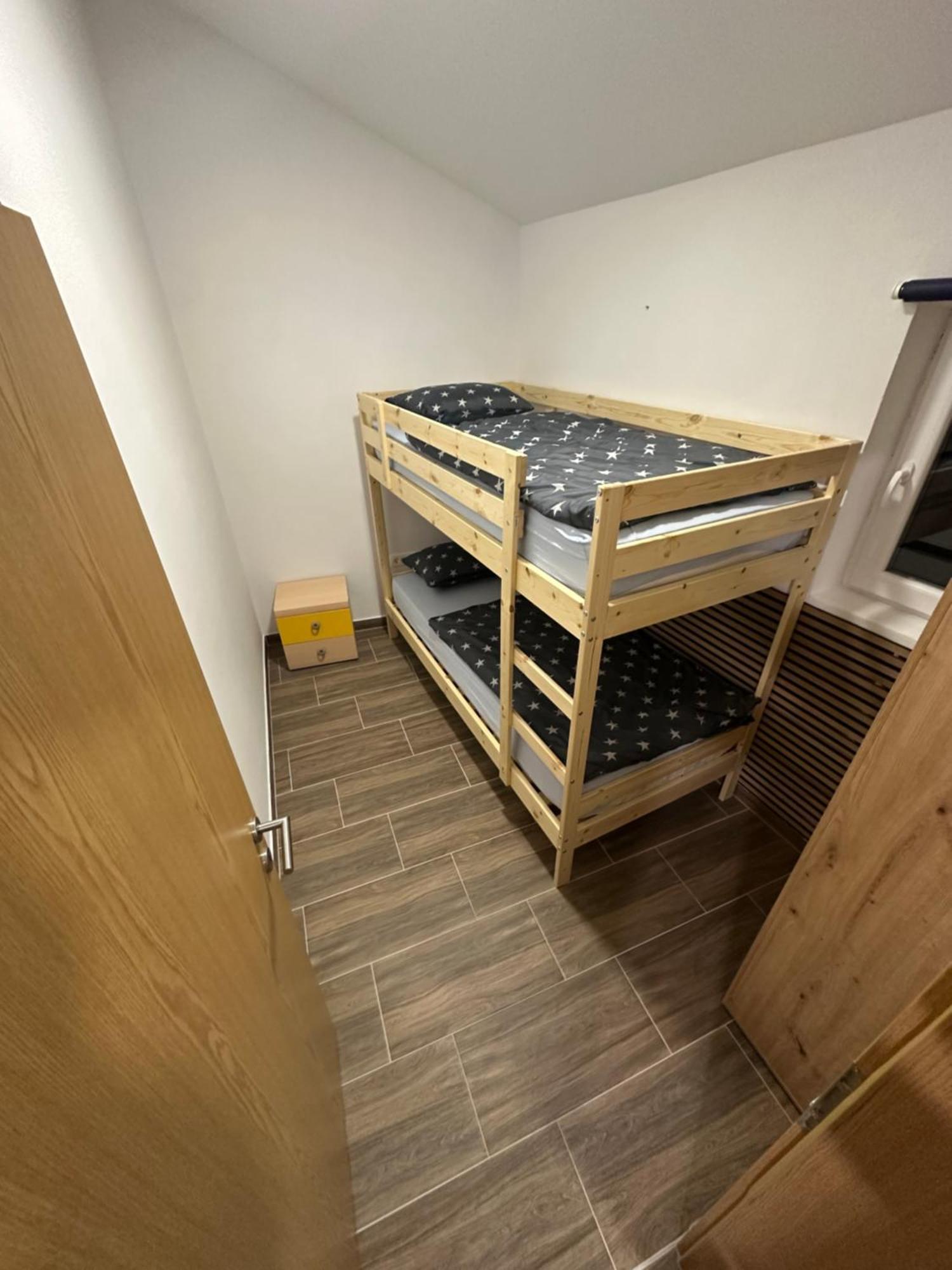 Apartma Mia Črni Kal Zewnętrze zdjęcie