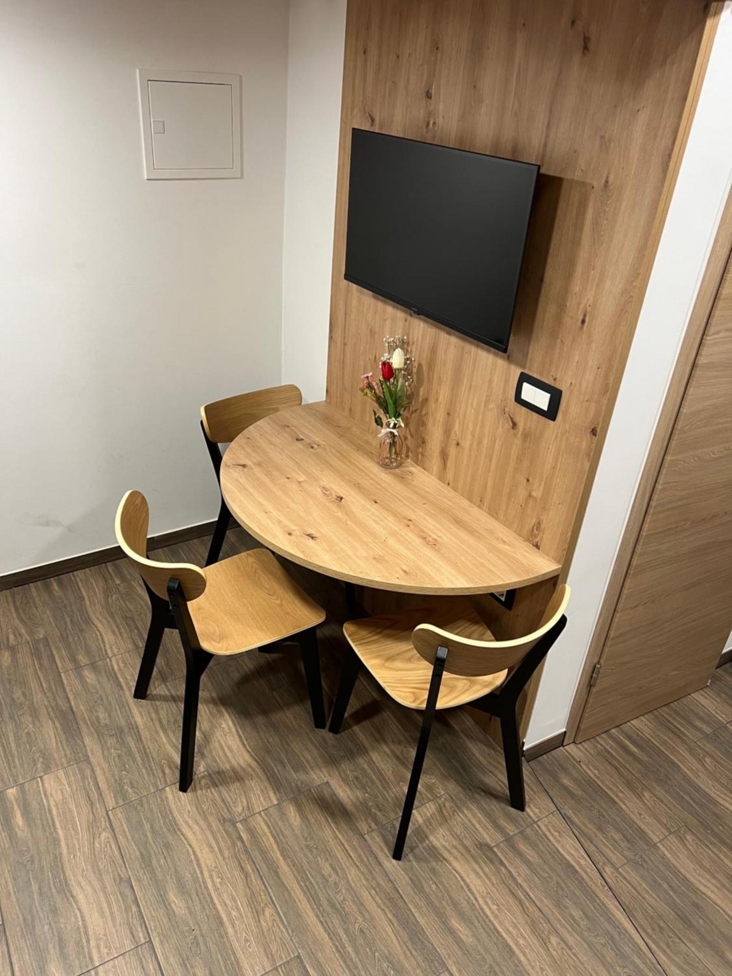 Apartma Mia Črni Kal Zewnętrze zdjęcie